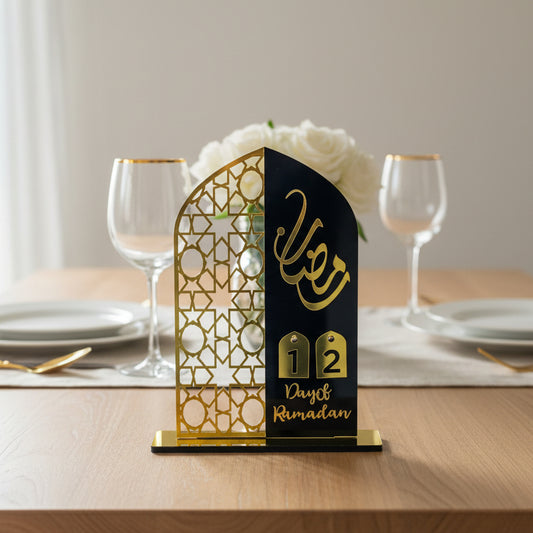 Ramadan Hanging Calendar – Black & Gold